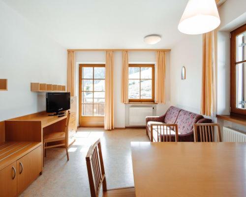 Hotel Corno Bianco Nova Ponente Dış mekan fotoğraf