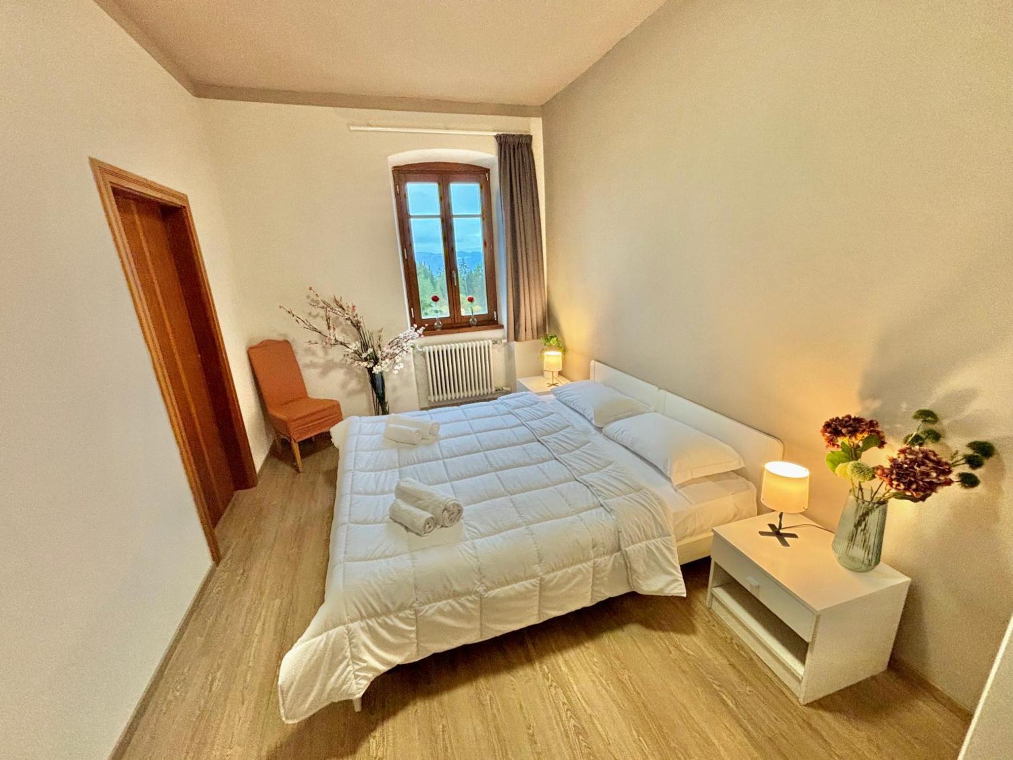 Hotel Corno Bianco Nova Ponente Dış mekan fotoğraf
