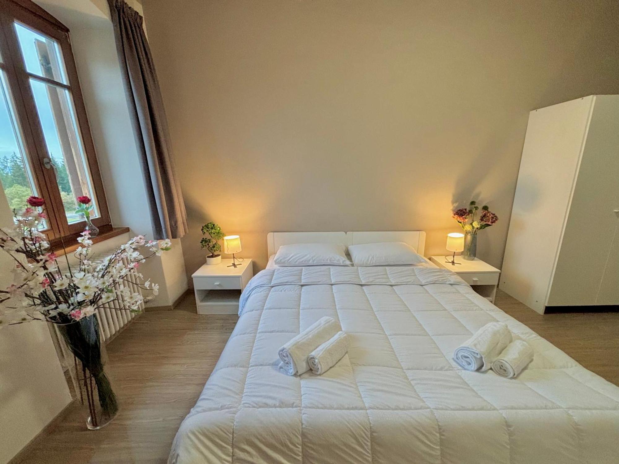 Hotel Corno Bianco Nova Ponente Dış mekan fotoğraf